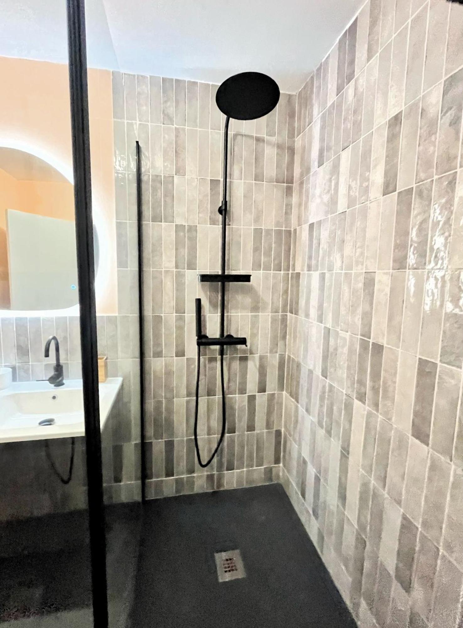 Le Bellevue Apartment Cassis Bagian luar foto